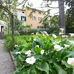 Corte Delle Muse Couette-café San Felice del Benaco