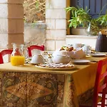 Corte Delle Muse Nocleg ze śniadaniem San Felice del Benaco